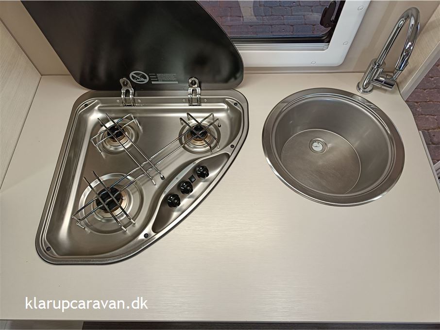 Caravelair Artica 492